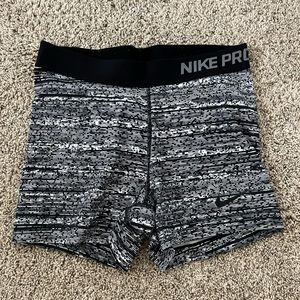 Black/Grey/White patterned NIKE PROS